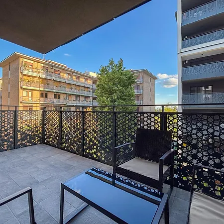 Con Terrazza Lejlighed