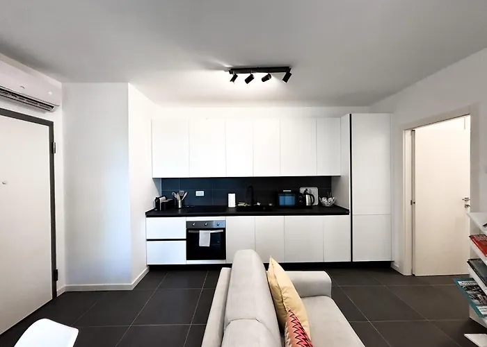 Con Terrazza Mediolan